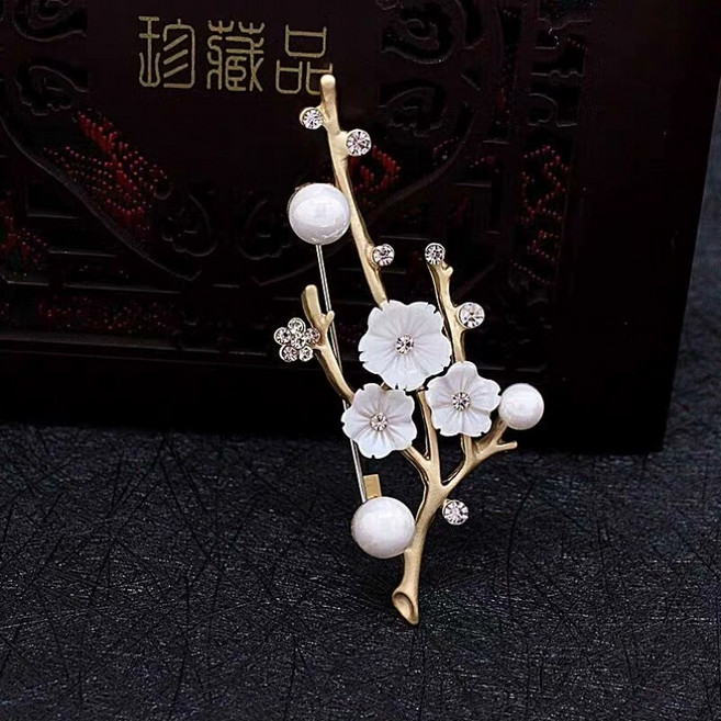 貝殼梅花珍珠胸針女花朵胸花絲巾扣服裝別針配飾