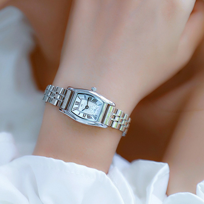 헤이린 여성 메탈 손목 시계 고급 심플 스퀘어 패션
