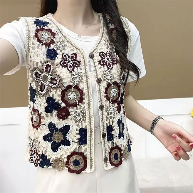 ROYALBELLE 여성 브이넥 민소매 빈티지 펀칭 꽃 스카시 자수 니트 숏 조끼 K041227