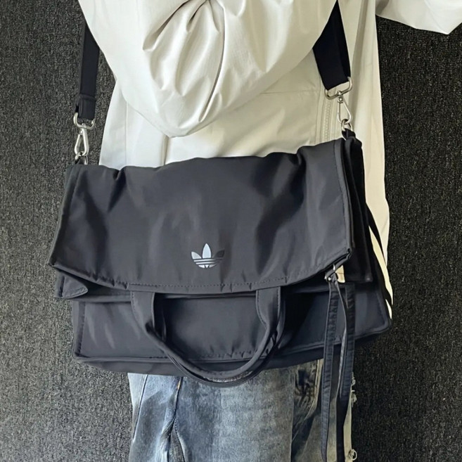 아디다스 오리지널 캐주얼 크로스 숄더 토트백 블랙 KW9636