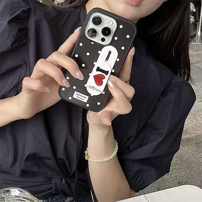 블랙 도트 패턴 아이 러브 키티 케이스 아이폰17 케이스+거치대