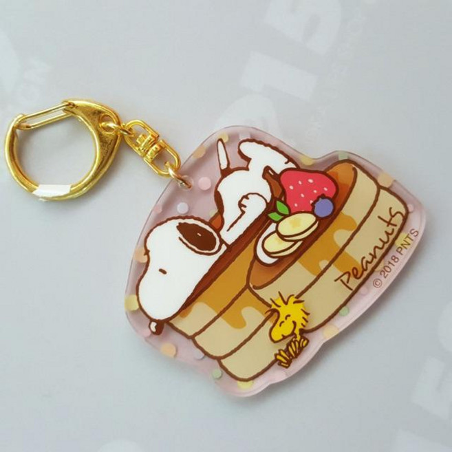 Peanuts Snoopy 史努比壓克力鑰匙圈, 蛋糕, 1個