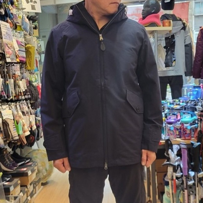AIGLE 男 GORE-TEX 防水透氣外套