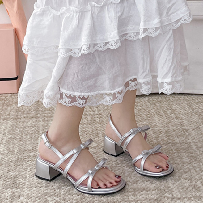 [당일출고] 쏭스마켓 스퀘어 리본 스트랩 미들 샌들힐 뮬 0228