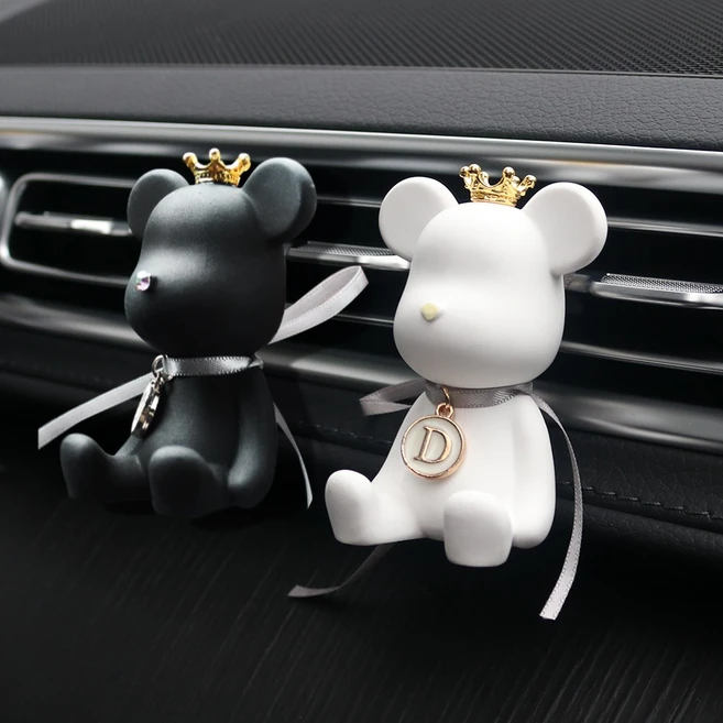 지엠지 베어브릭 차량용 석고방향제 크롬 디퓨저 차방향제, 화이트 베어, 잉글리쉬 페어 엔 후리지아 5ml, 1세트 - 쿠팡