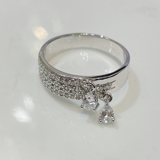 와이드 파베 세팅 큐빅 드롭 반지 (애끼반지 부터 )