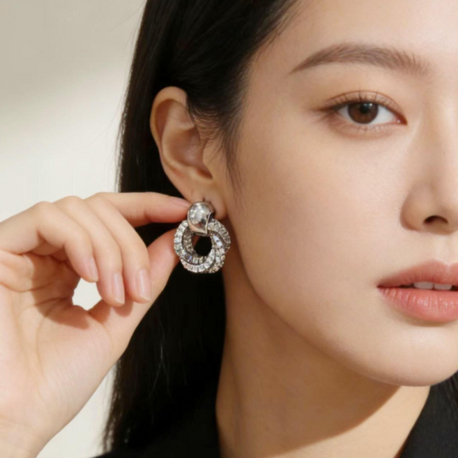 체인 링 귀걸이 볼드 포인트 여성