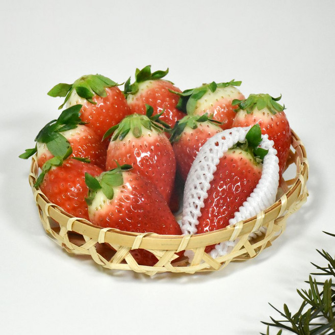 [논산] 고당 딸기 (설향 + 킹스베리), 1개, 딸기 ( 설향 15구 + 킹스베리 15구 ) 750g