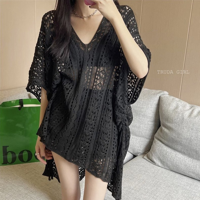 《杜達女孩》波西米亞慵懶 鏤空針織罩衫上衣 中長版 短袖 寬鬆 度假 比基尼罩衫, 黑色