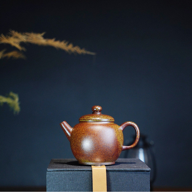 宜興紫砂壺 柴燒段泥 小宮燈壺 手工泡茶壺 160ml, 1個, 球孔柴烧段泥小宫灯160ml