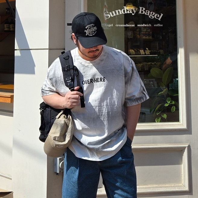 남자 빅사이즈 오버핏 오버히어 페인팅 반팔 10수 면 티셔츠 ML 여름 반소매 레터링 기본 라운드넥