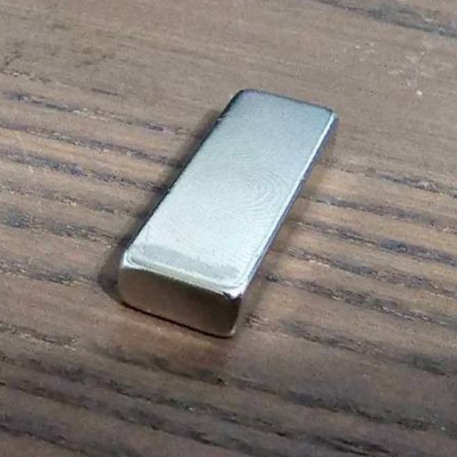 極光商城 釹鐵硼強力磁鐵 方形迷你磁鐵 文具教具科學實驗, 1個, 28mm*10mm*5mm, N/A