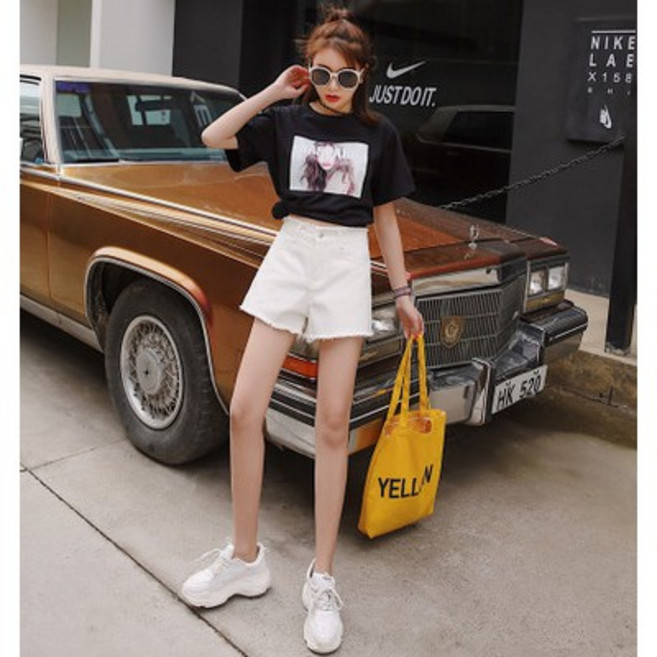 高腰毛邊牛仔短褲 夏季新款修身顯瘦熱褲