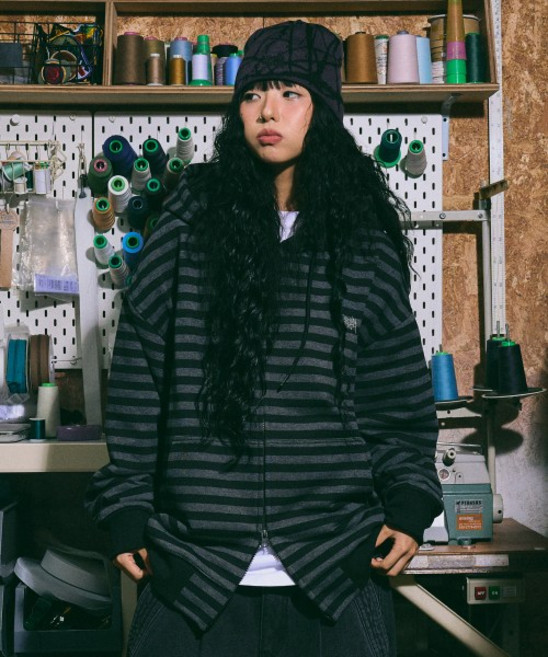 브라운브레스 TAG 스트라이프 후드 집업 - 차콜