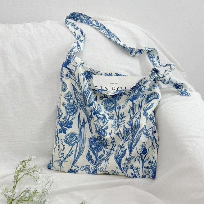 에브리테일 블루 나염 프린팅 플라워 여름 에코백