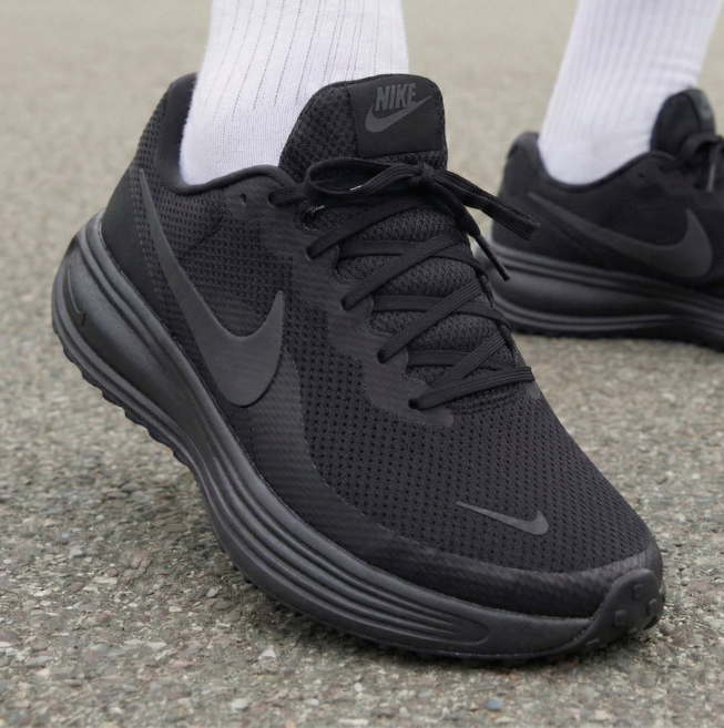 [나이키 정품]레볼루션 러닝화 가벼운 운동화 가성비 조깅 발편한 커키 + 신발 보관 파우치