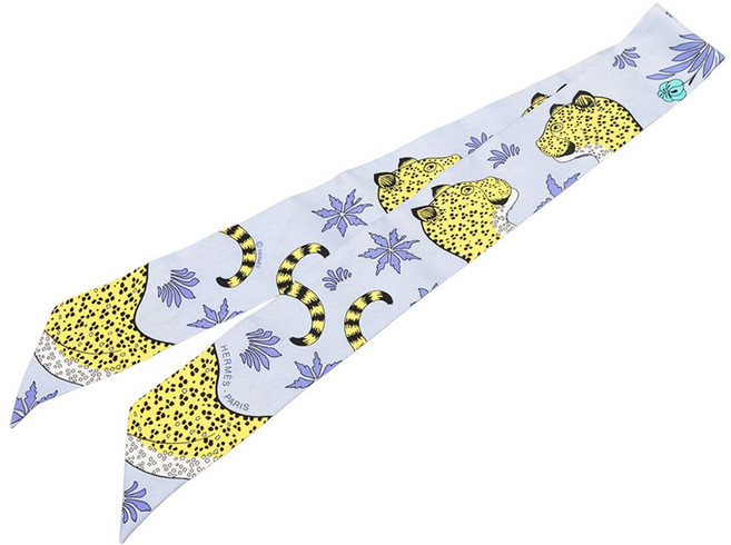 에르메스 중고 2015-2026 레 레오파드 실크 트윌리 스카프