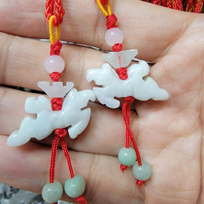 佳樺 天然玉石十二生肖吊飾, 馬(天然玉石種類及顏色隨機出貨), 馬