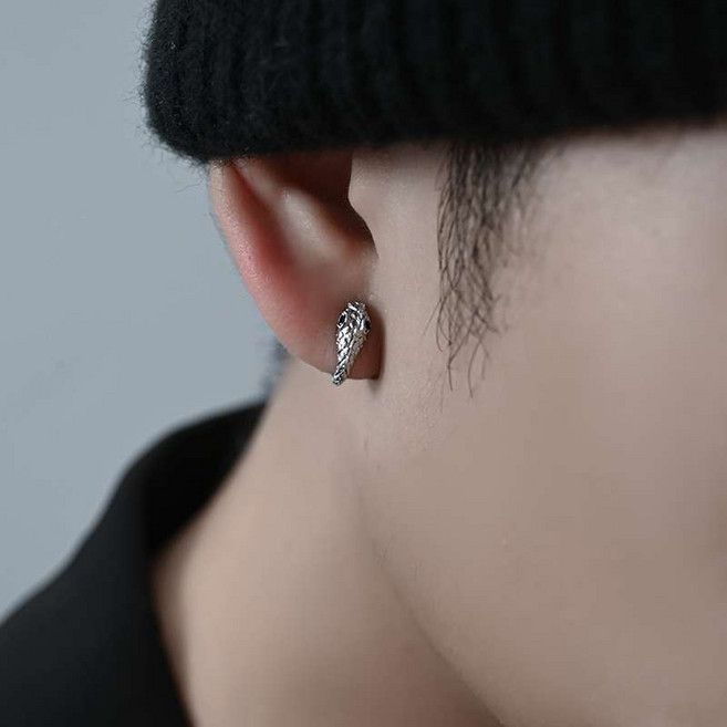 남자 패션 아이템 악세사리 스네이크 귀찌 귀걸이