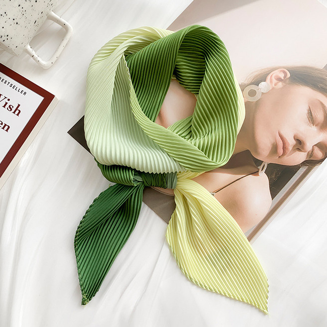 여성 플리츠 트윌리 그라데이션 스카프