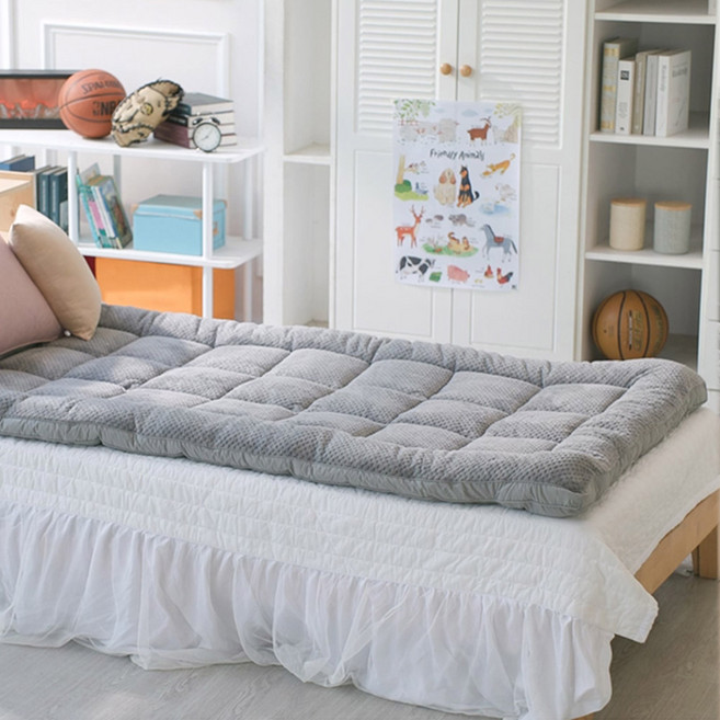 포근하고 부드러운 극세사 앗뜨거 참숯 발열매트 두툼한 10cm 매트 푹신한 토퍼