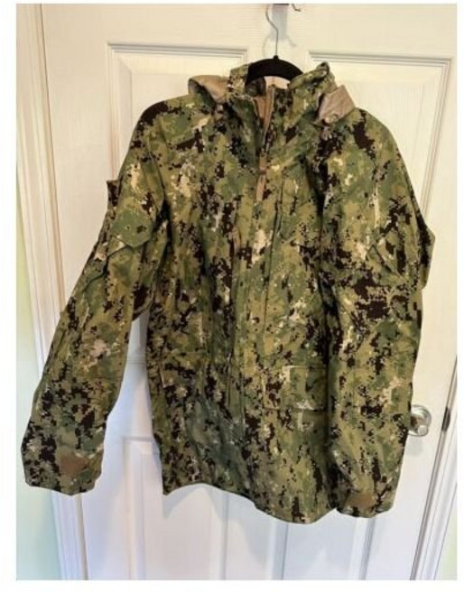 API LLC 미 해군 작업복 NWU Type III 파카 스몰 롱 AOR2 Goretex 후드 재킷