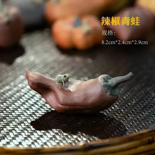 지샤 차 장식품 물뿌리개 개구리 호박 복숭아 바나나 과일 조각상 높이 조절, 1개, 색상: 5. Red Hot Pepper