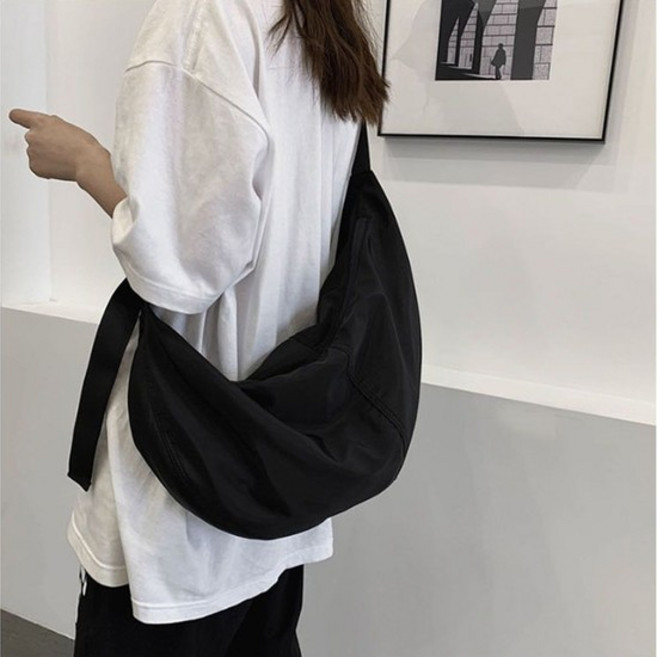 크로와상백 반달 하프문 크로스백 슬링백 보부상 나일론 가방 숄더백