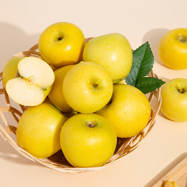 [더조은푸드] 황금사과 시나노골드(정품) 2kg, 시나노 골드(정품) 2kg(14-16과), 1개