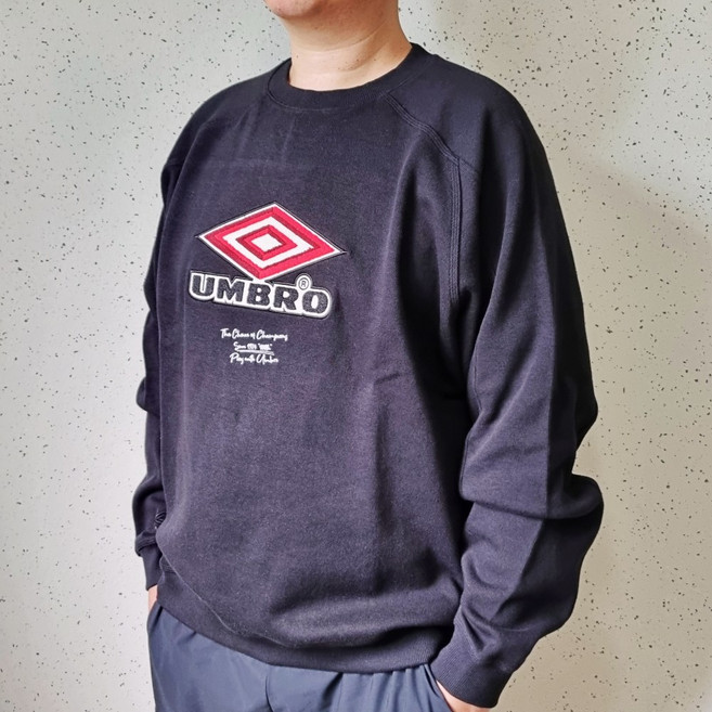 엄브로 맨투맨 긴팔 티셔츠 라운드 크루넥 STUDIOS