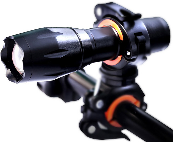 [WITH] 200배줌 LED 자전거 라이트 + 거치대, 1개