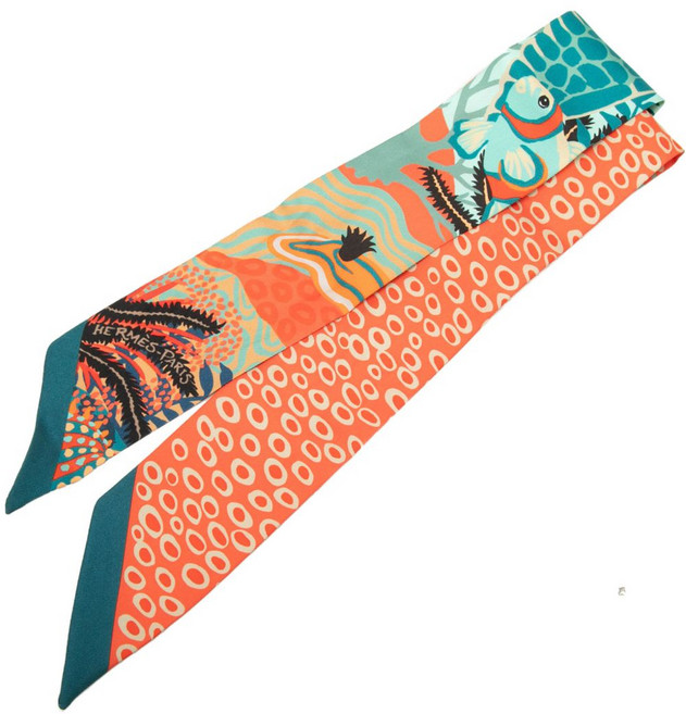 에르메스 중고 2015-2026 언더 더 웨이브 실크 트윌리 스카프
