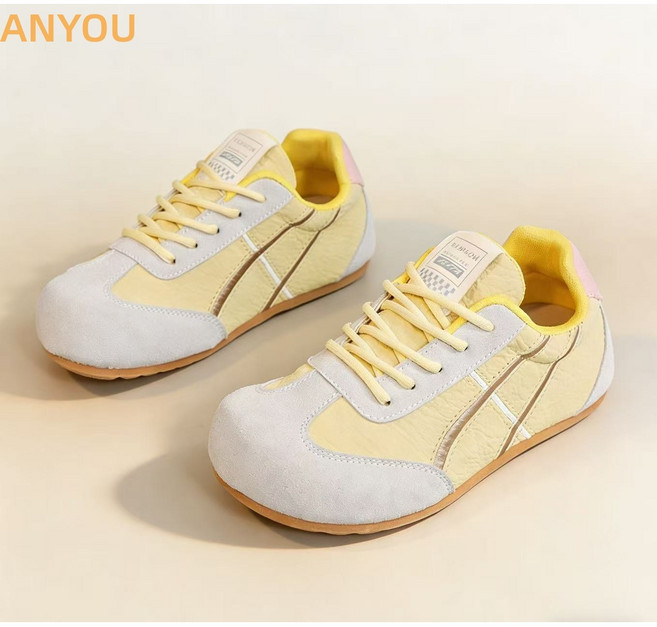 여성 패션 운동화 캐주얼 슈즈 사계절 통근 직장인 여성 키높이 스니커즈 가벼운 빈티지