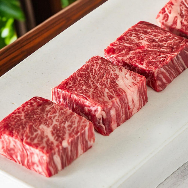 1++치마살 투쁠 한우 마장동 소고기 300g 구이용 스테이크용 모듬 선물용, 1