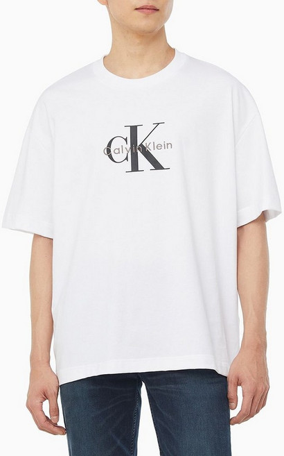 캘빈클라인 진 공용 CK 오버핏 모노그램 로고 반팔 티셔츠 화이트 4RAB823 4RAB823-YAF