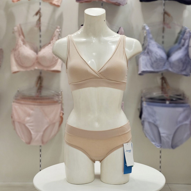 [국내매장 정품] [트라이엄프] 슬로기 고올라운드 노와이어 브라렛 미디팬티 세트 TB87A2126H 3L 683119