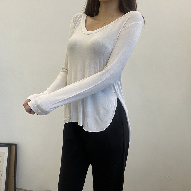 바나나2 국내제작 여성 브이넥라인 찰랑 옆트임 레이어드 여리핏 긴팔 티셔츠