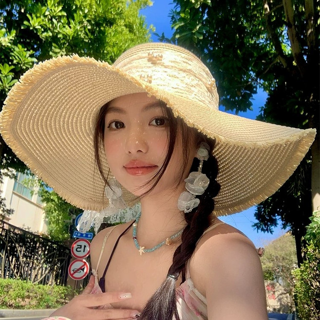 아이라 여성 자외선차단 모자 바닷가 바캉스 캠핑 등산 날개 챙넓은 썬캡