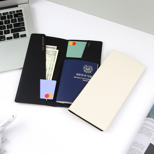 페니체 가죽 클래식 플러스 여행용 장지갑 안티스키밍 RFID차단 여권케이스 여권커버