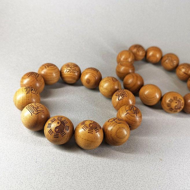 HONGYIYAYI CREATION 雷擊桃木佛珠手串
