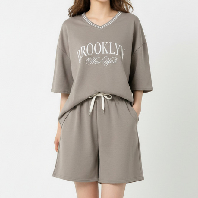 다미타니 루즈핏 브이넥 반팔티+밴딩 반바지 세트 OCZ1060