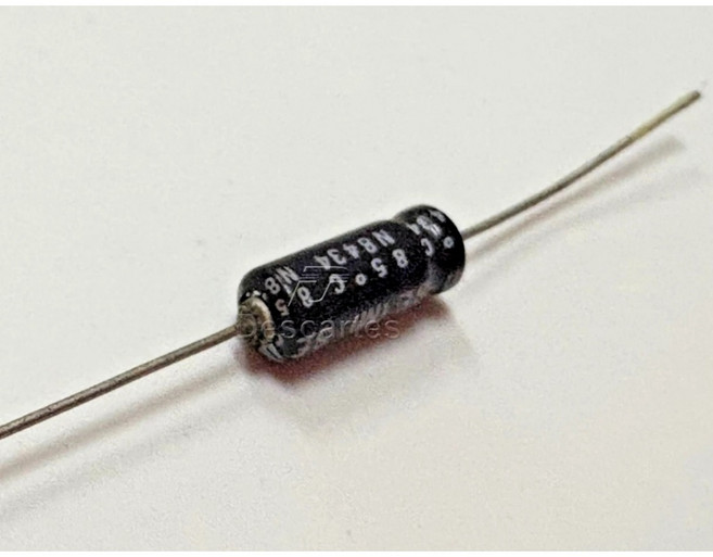 NICHICON SE 4.7uF 50V 臥式 電解電容 - 早期, 1個