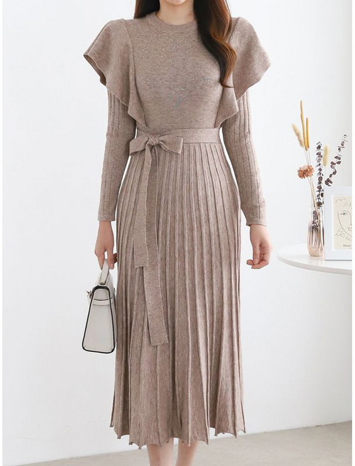 모리스커밍홈 날개소매 플리츠 벨티드 니트 원피스 M2410OP172D