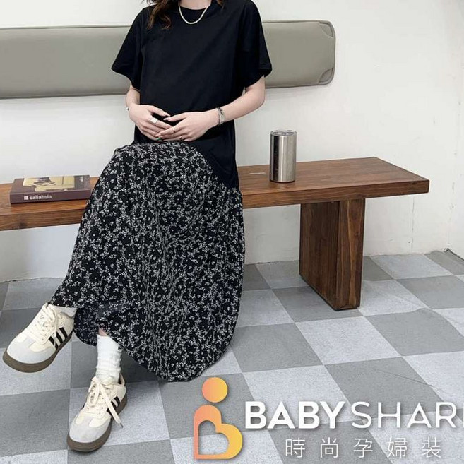 BabyShare 時尚孕婦裝 拼接碎花雪紡短袖洋裝