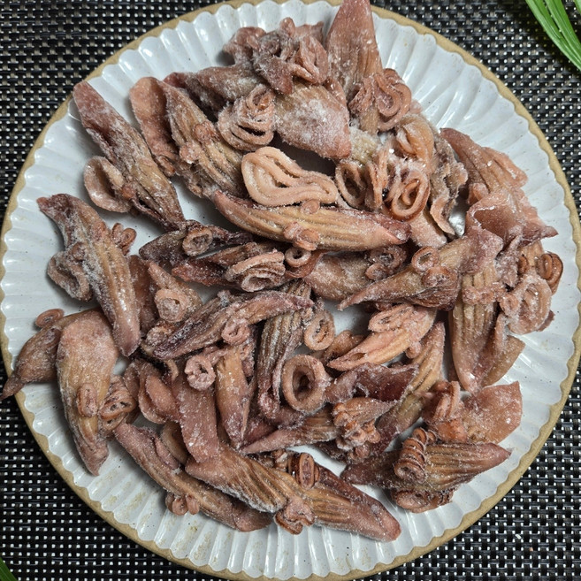 건어맨 건조안된 바람꽃오징어 오징어귀 식자재 버터구이용 밥반찬, 1개, 1kg