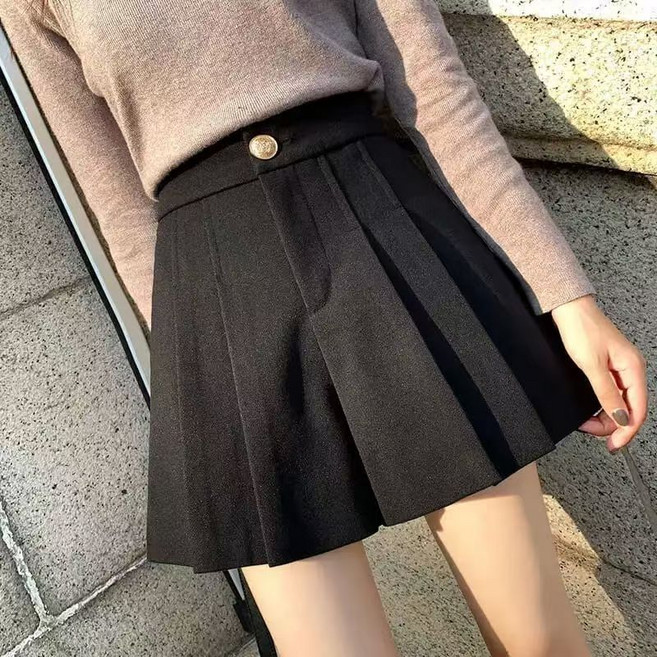 류룡 여성용 와이드 앞핀턱 모직 반바지