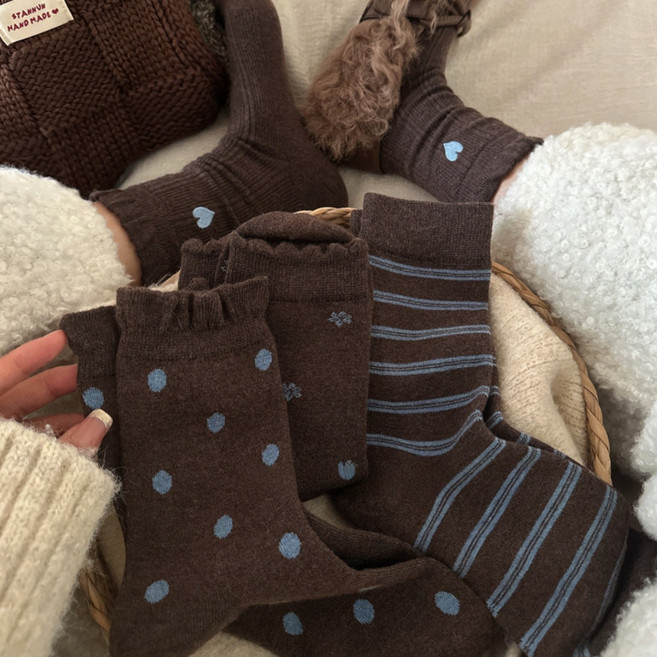 Banjiwu 여성 스트라이프 땡땡이 겨울 양말 프릴 중목 양말 장목 양말 운동 양말 패션 양말 순면 양말 무압박 양말 5족 세트
