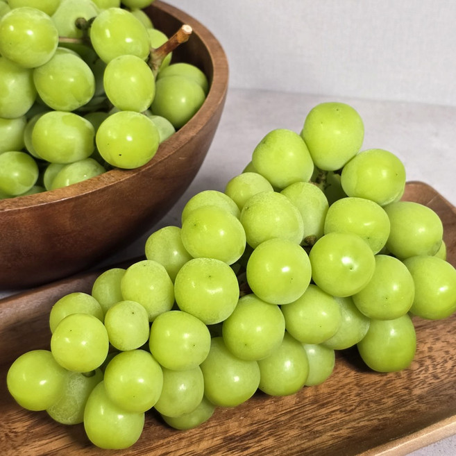 싱싱냠냠 산지직송 당도선별 샤인머스캣, 1박스, 2kg(특품)