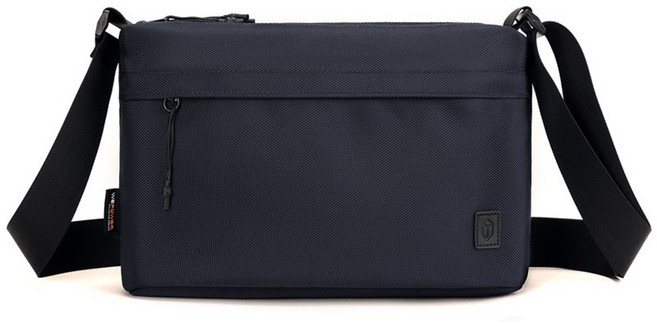 ZHWH 時尚大容量防潑水斜背包 男包 90T032, 黑色