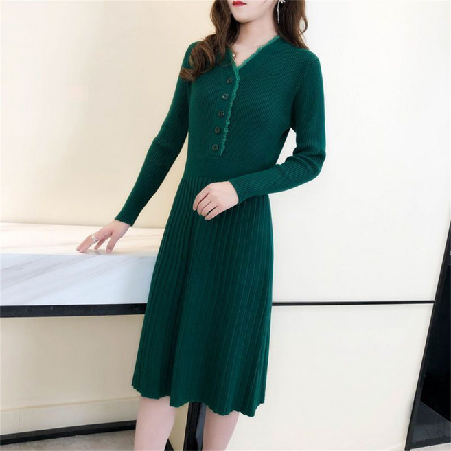besteffie 여성 긴팔 니트 원피스 브이넥 버튼 장식 플리츠 중장식 가을 겨울 핀턱 골지 오피스 이너 코디 원피스 V58